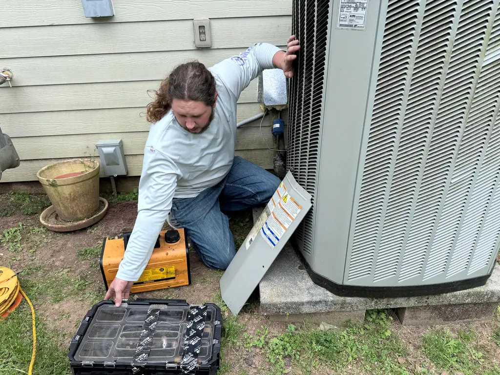 AC Repair by Air Monkey in Tomball, Texas